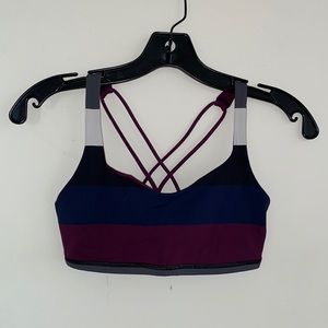Lululemon sports bra